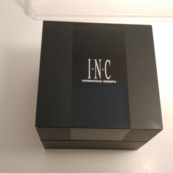 INC Gold Plated Stainless Steel Base Metal Wrist Watch And Bracelet With The Box - Picture 5 of 6